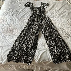 Girls flower print jumpsuit